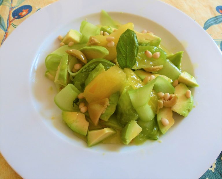 Салат из зеленой палитры