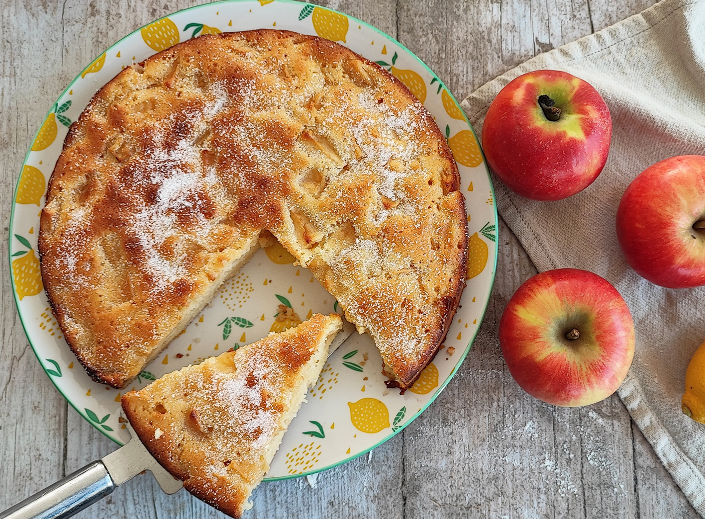 Мягкий яблочный пирог — La tambouille de Bouille